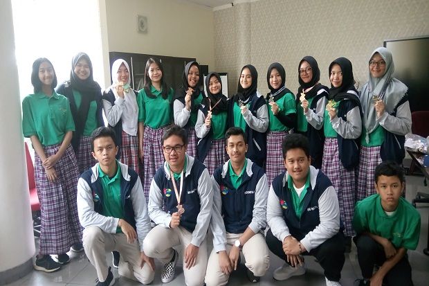 Pelajar Indonesia Raih...