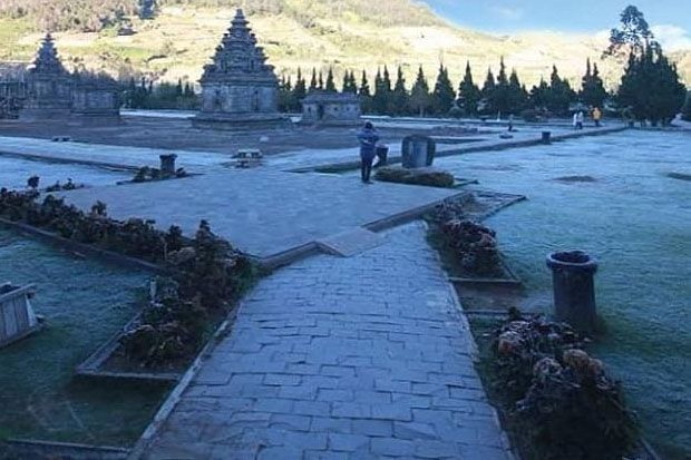 Menikmati Indahnya Embun...