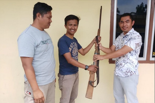 Senapan Pemburu Harimau...