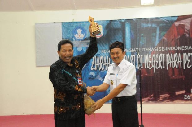 Kabupaten Lebak Tuan...