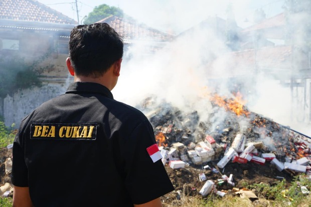Bea Cukai Madura dan...