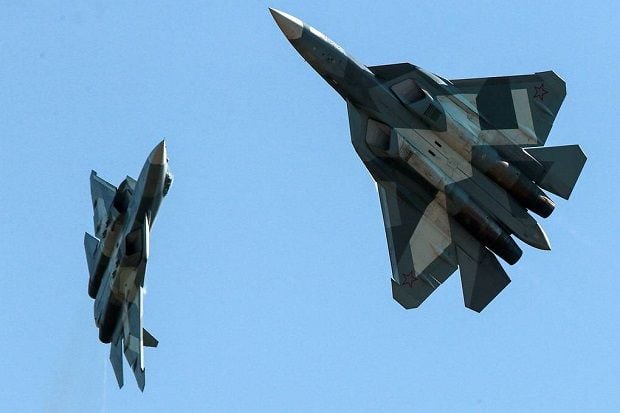 Militer Rusia Akan Menerima...
