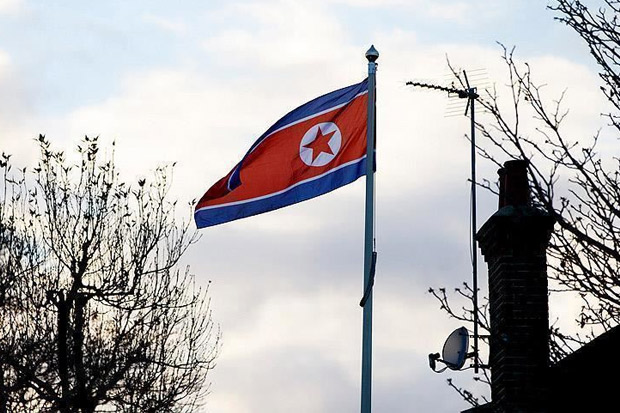 Trump Ajak Jong-un Bertemu...