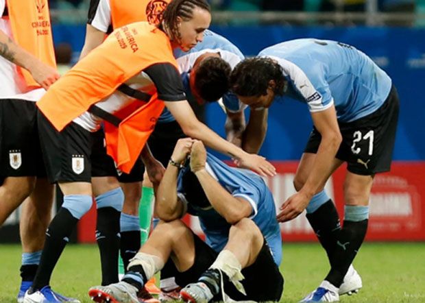 Suarez Bikin Kesalahan...