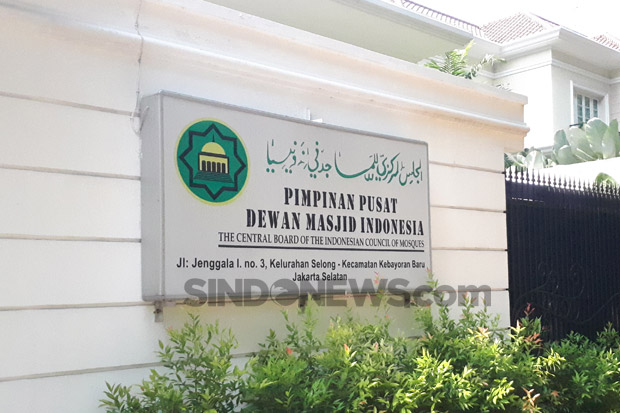 Viral Perempuan Bawa...