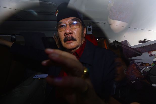 Bertemu Pansel, Antasari...