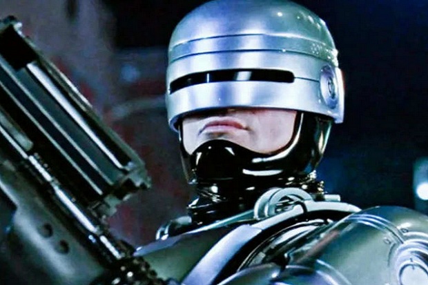 Film RoboCop Returns...