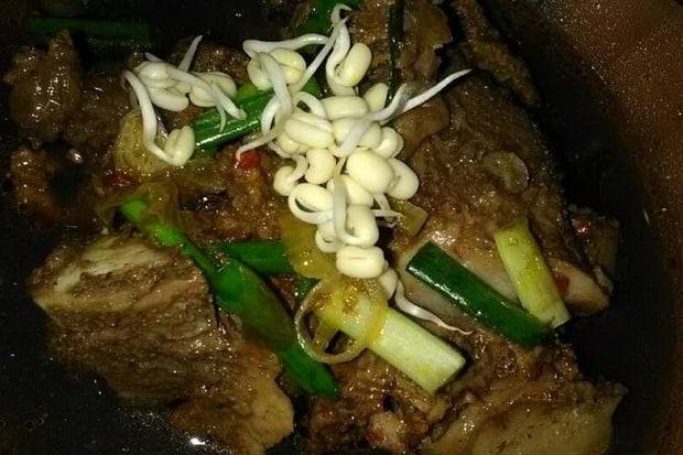 Di Balik Hitam Pekatnya,...