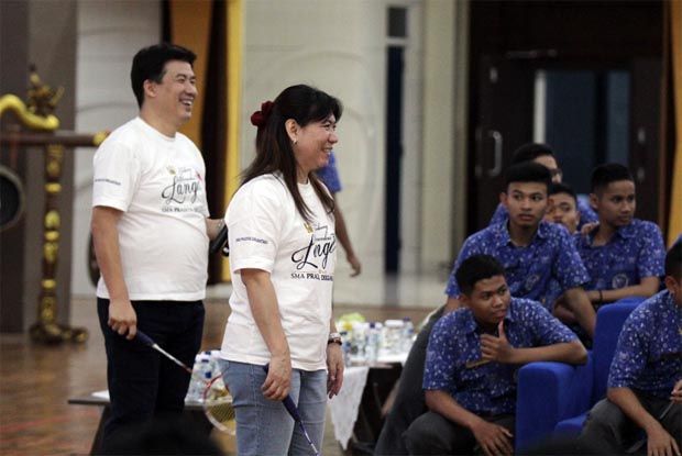 Legenda Bulu Tangkis...