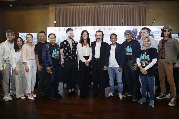 Yanni dan Calum Scott...