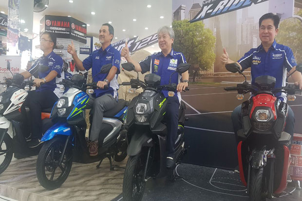 Guyuran Warna Baru,...