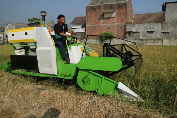 Genjot Produksi, Petani...