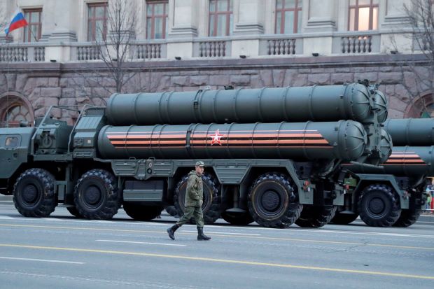 Hari Minggu, S-400 Rusia...