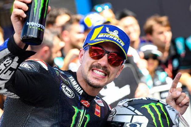 Tim Monster Energy Yamaha...