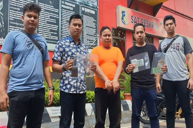 Polisi Tangkap Pelaku...