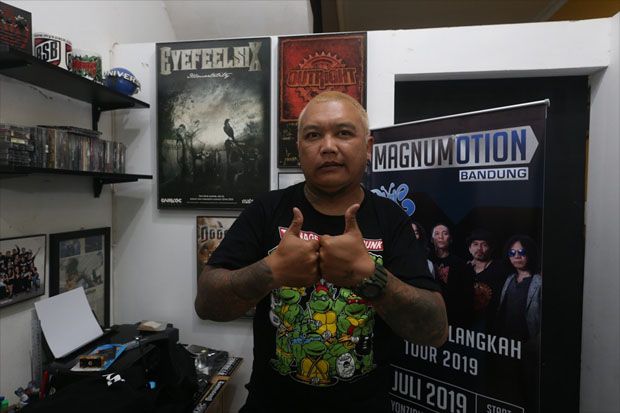 Modal Pas-Pasan, Gitaris...