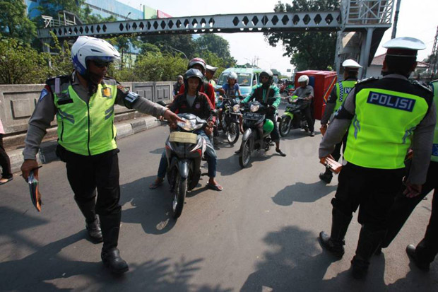 Target Pajak Rp14,2...