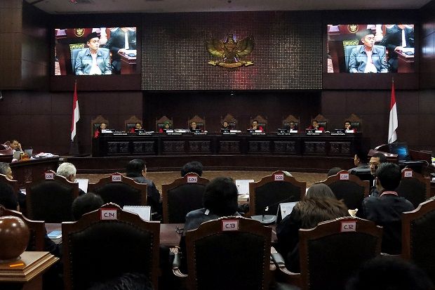 KPU Siapkan Alat Bukti...