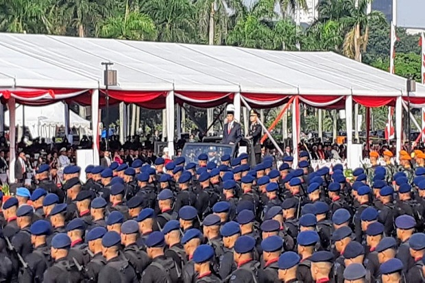 Presiden Jokowi Pimpin...