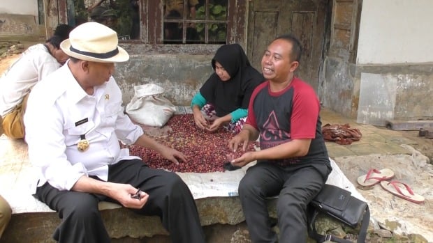 Datangi dan Dialog,...
