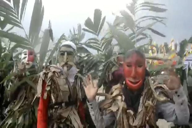Atraksi dan Pawai Budaya...