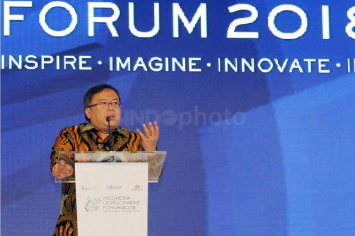 Pindahkan Ibu Kota,...