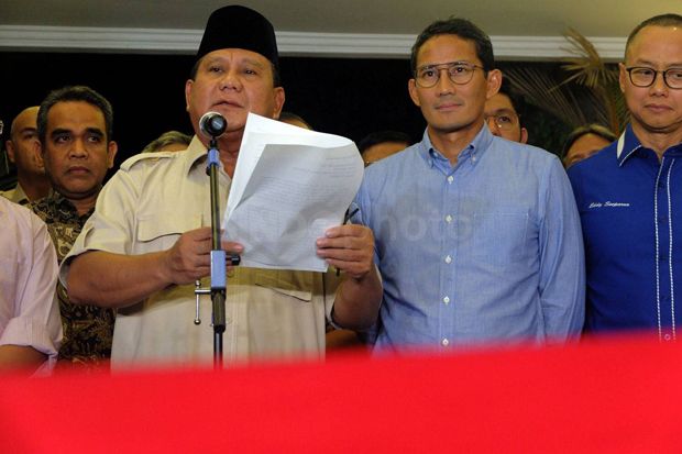Tim Hukum Prabowo-Sandi...