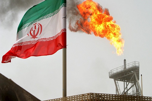 Iran, Oman to Boost...