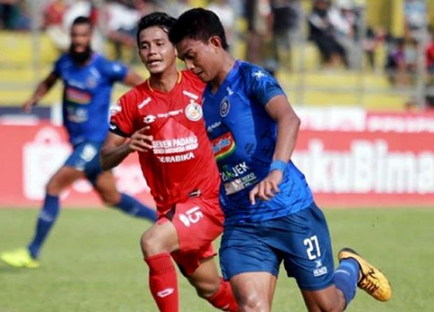 Arema FC Curi Kemenangan...