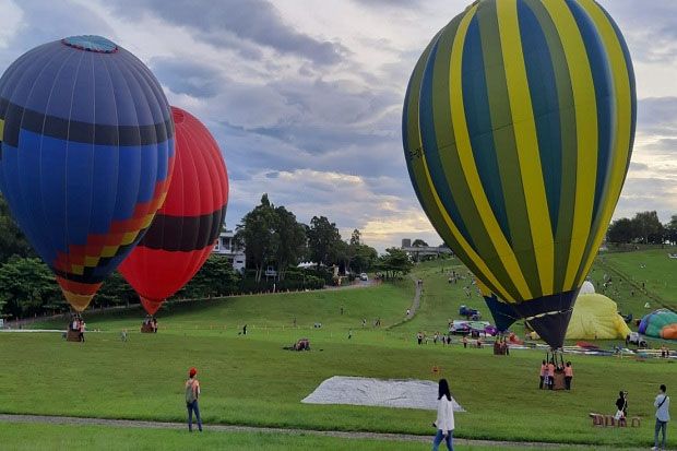 Serunya Naik Balon Udara...