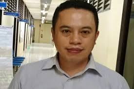 Pengamat Lukman Bantah...