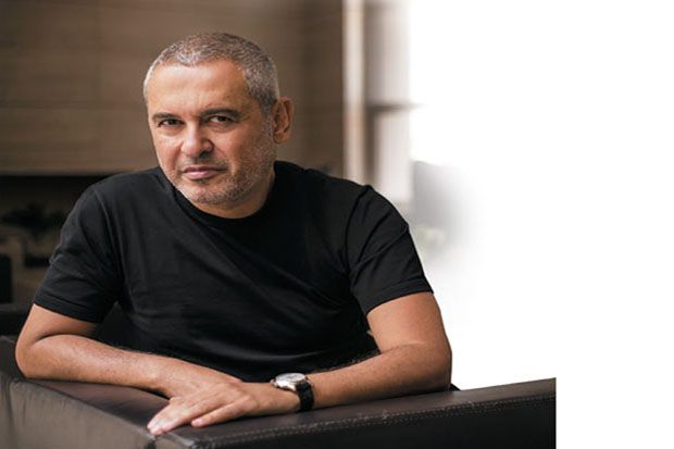Elie Saab, Perancang...
