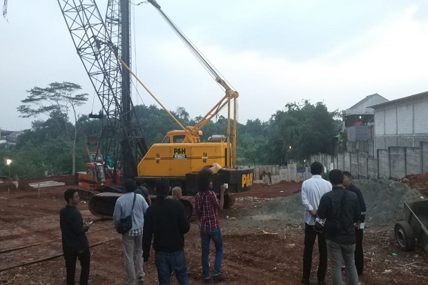 Tak Kantongi IMB, Proyek...