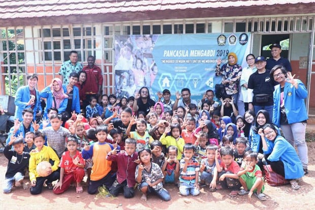 Mahasiswa UP Gerakan...
