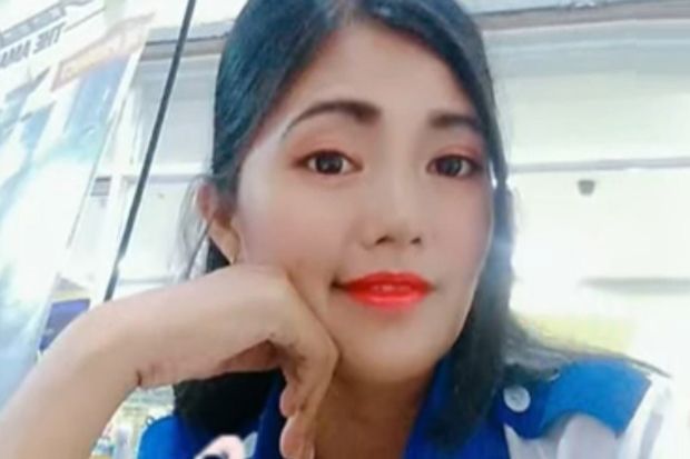 Wanita Korban Penyiraman...