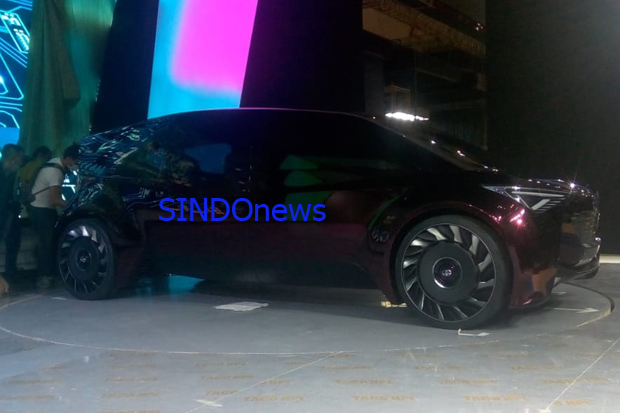 Nongkrong di GIIAS 2019,...