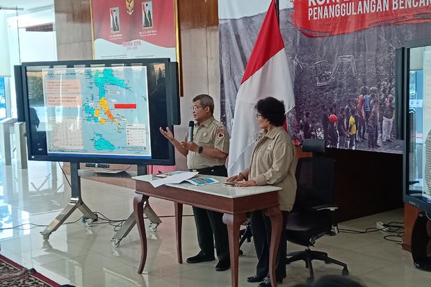 Evakusi Korban Gempa...