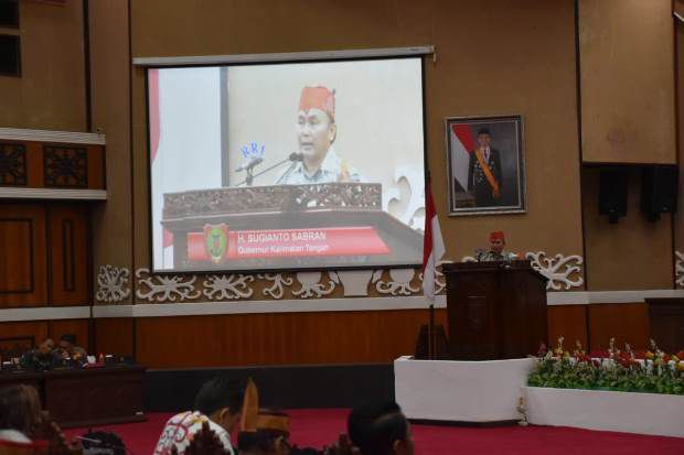 Gubernur Kalteng Hadiri...