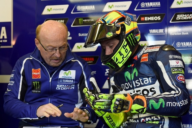 Rossi Didesak Berani...