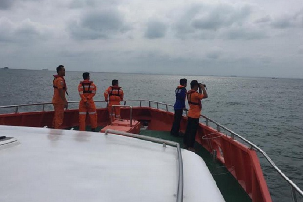 Jatuh ke Laut, ABK Kapal...