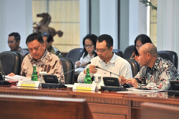 Hadiri Undangan Presiden,...