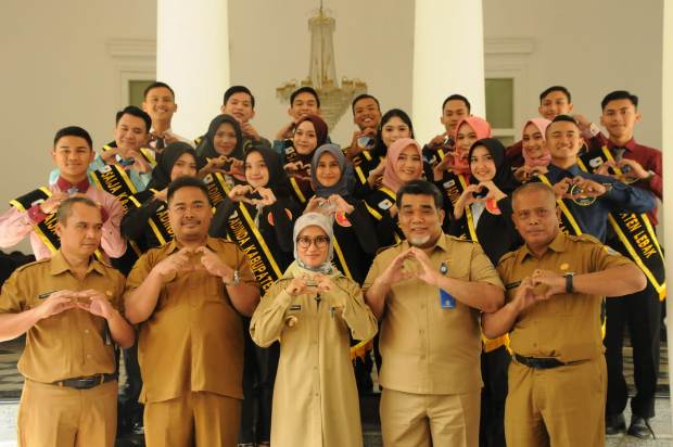 Bupati Iti Terima Kunjungan...