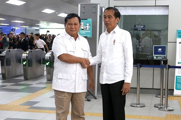 Pengamat: Pertemuan...