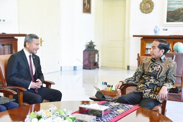 Terima Menlu Singapura,...