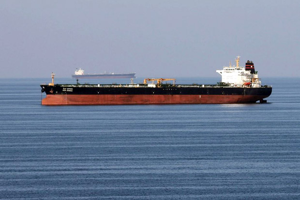 Kapal Tanker Minyak...