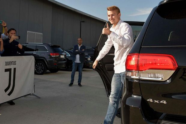 De Ligt Terpesona Keindahan...