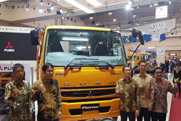 Mitsubishi Fuso Hadirkan...