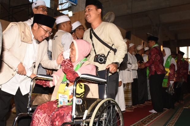 Bupati Melepas Jamaah...