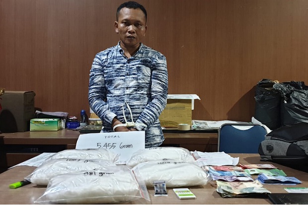 TKI asal Jatim Selundupkan...