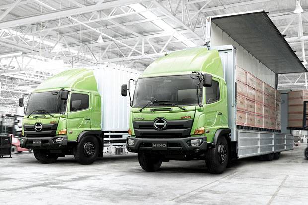 Hino Hadirkan Truk Dutro...